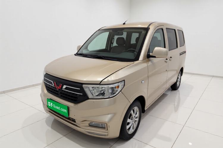 Used Wuling Hongguang V 2019 1.5L Enjoyment Version China VI LAR