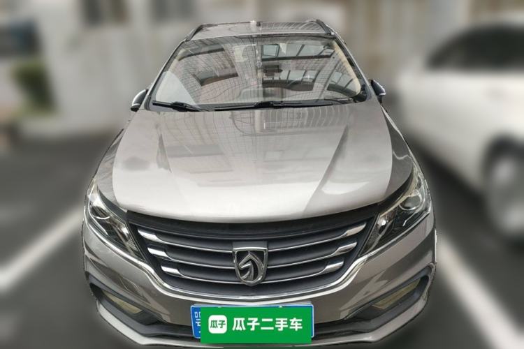 Used Baojun 310W 2017 1.5L Manual Fashion Model China V
