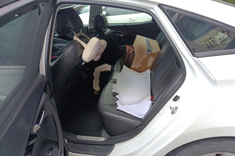 Used Hyundai Azera 2011 2.4L Luxury Model