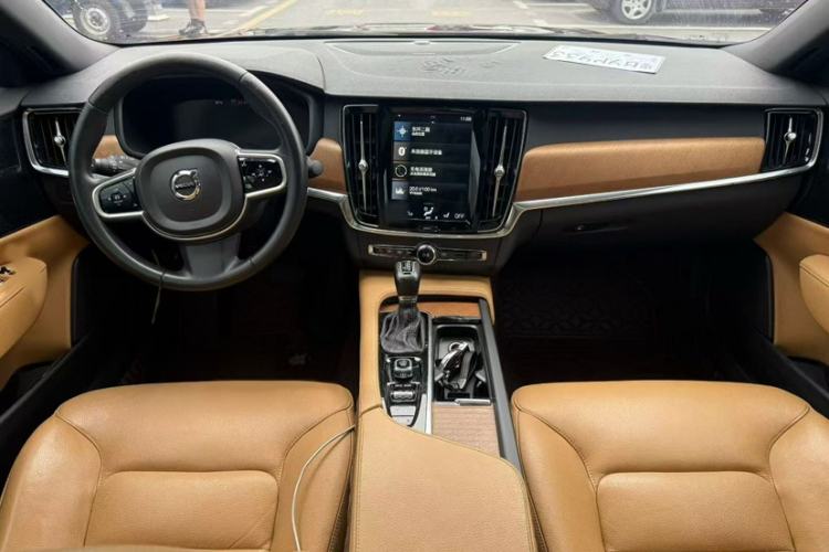 Used Volvo S90 2019 T5 Zhiyuan Edition
