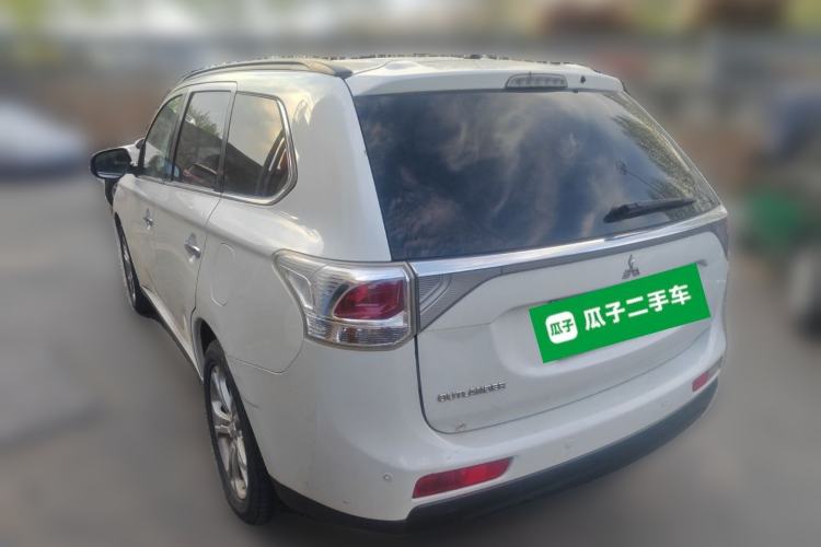 Used Mitsubishi Outlander 2013 2.4L 4x4 Luxury Navigation Edition 5 Seats
