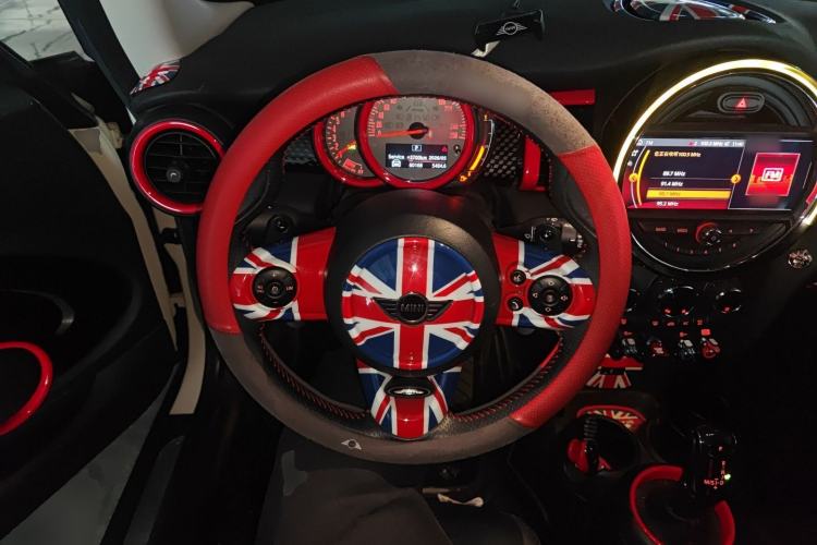 Used MINI 2019 2.0T COOPER S Classic Edition
