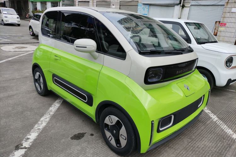 Used Baojun KiWi EV 2021 Artist Model Lithium Iron Phosphate