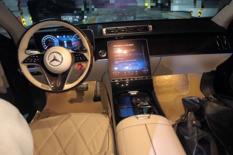 Used Mercedes-Benz Maybach S-Class 2021 S 480 4MATIC Center Console