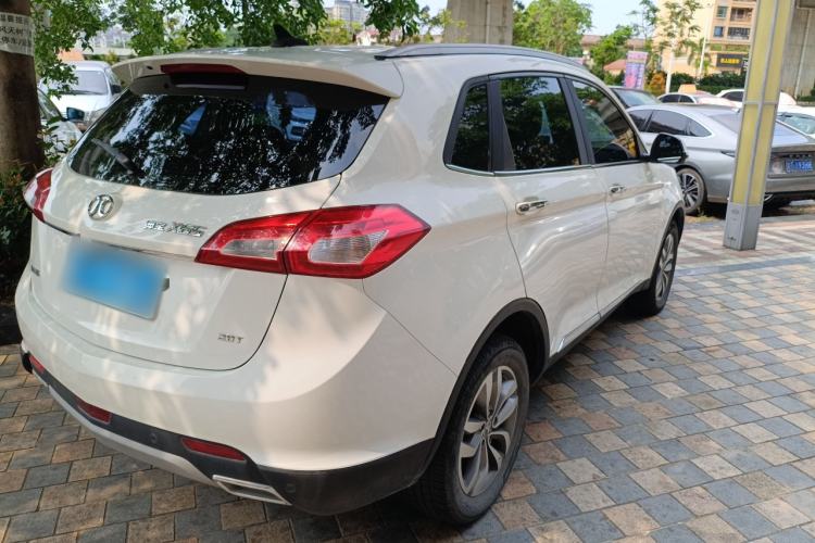 Used BAIC Senova X65 2015 2.0T Automatic Elite Model

