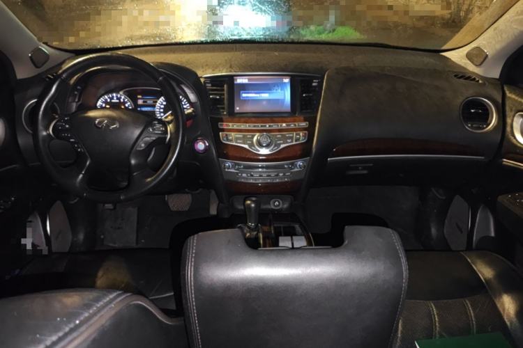 Used Infiniti JX 2013 JX35 4x4 All-Terrain Edition Center Console