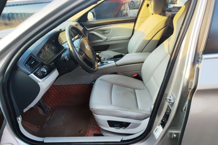 Used BMW 5 Series 2012 523Li Luxury Model
