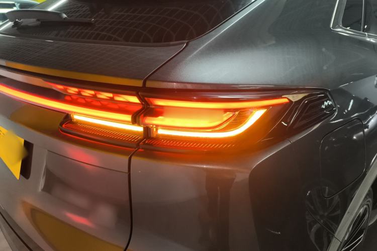 Used Changan UNI-K iDD 2022 Blue Whale iDD 130km 1.5T Prestige Model
