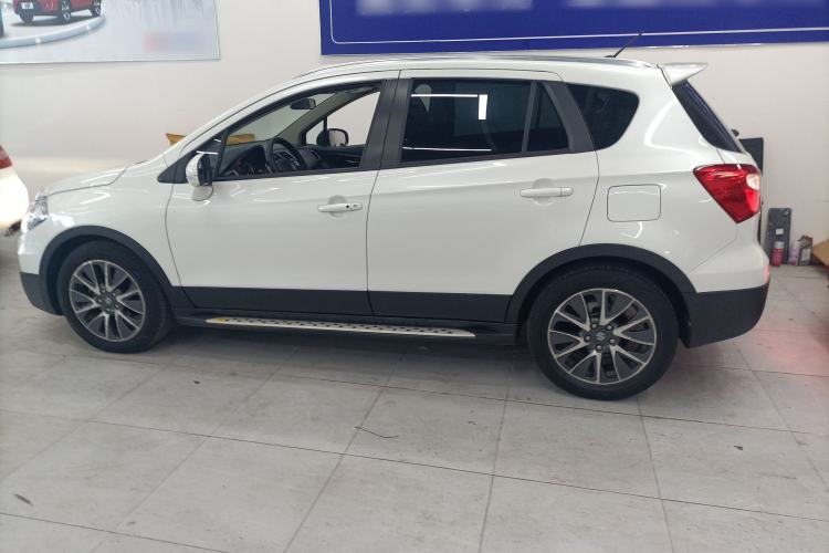 Used Suzuki S-Cross 2015 1.4T Automatic Two-Wheel Drive Prestige Model
