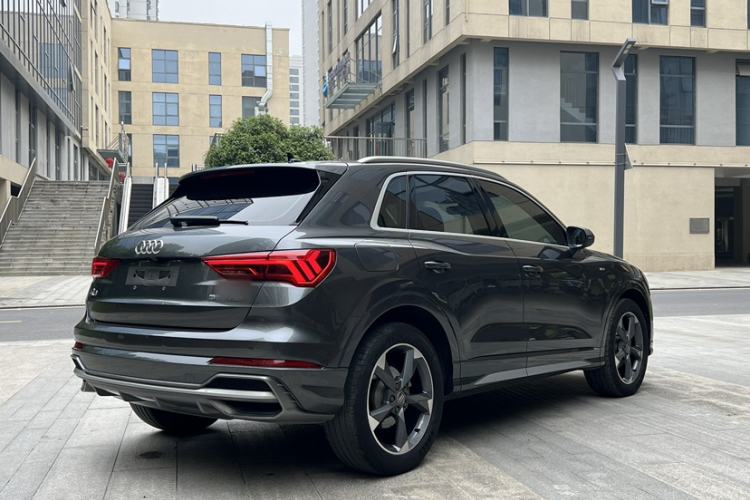 Used Audi Q3 2020 35 TFSI Fashion Dynamic Model Exterior 1