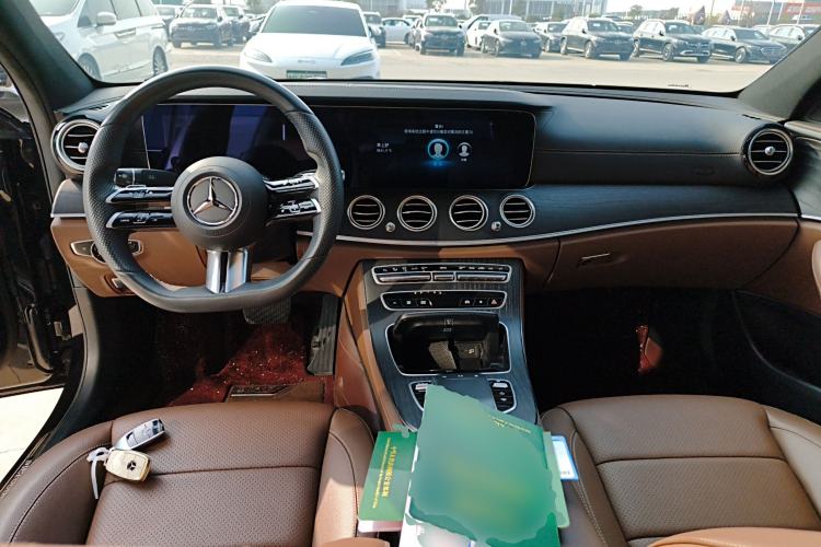 Used Mercedes-Benz E-Class 2022 Revised Version E 300 L Sport Luxury Edition Center Console