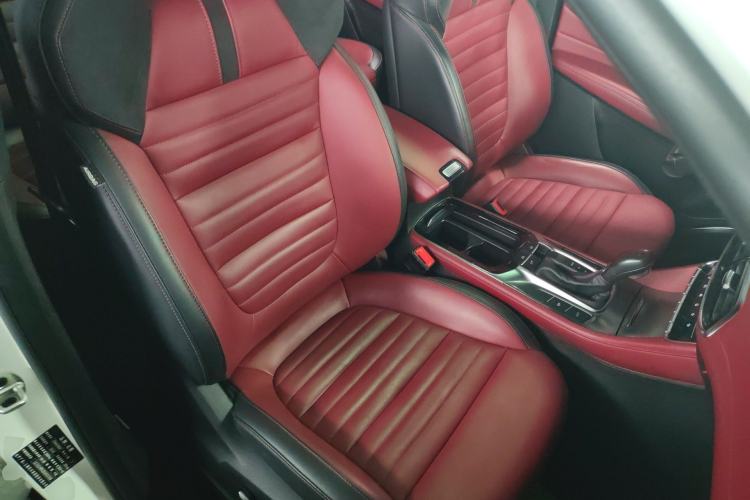 Used MG HS 2018 30T Automatic 2WD Trophy Hormone-Driven Edition China V Standard Right Front Seat