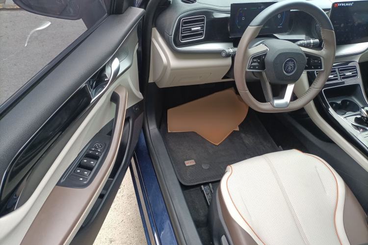 Used BYD Qin PLUS 2023 Champion Edition DM-i 120KM Leading Model
