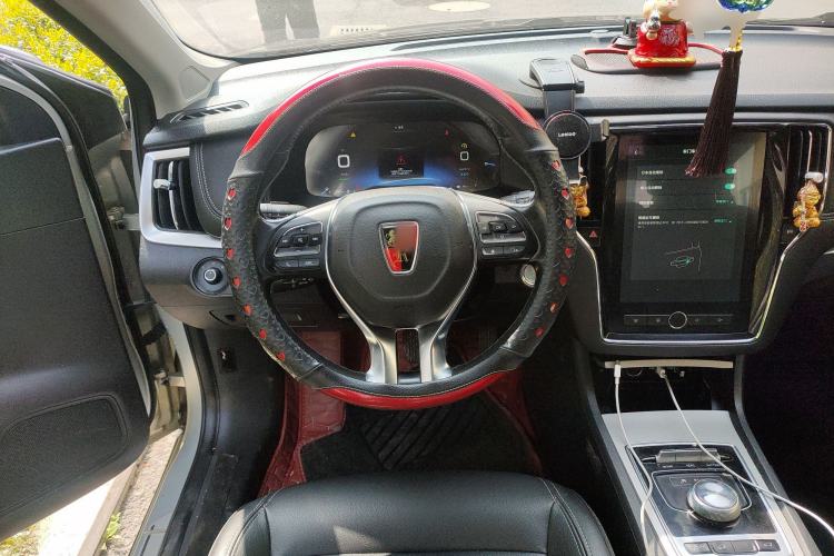 Used Roewe i6 New Energy 2017 45T Hybrid Connect & Smart Enjoyment Edition Steering Wheel