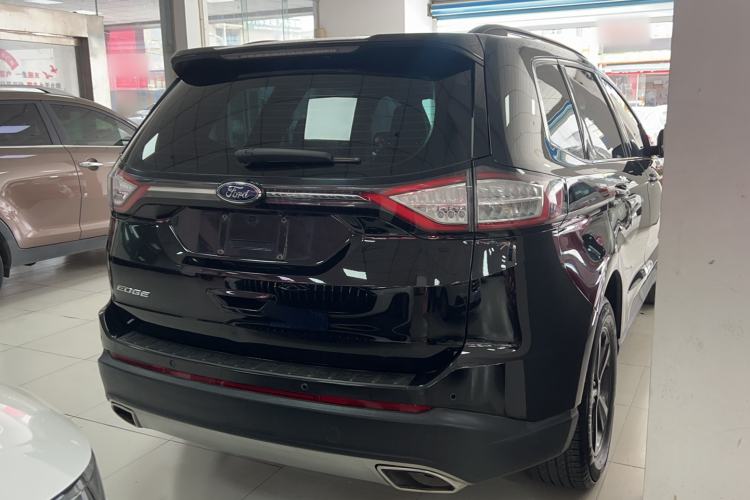 Used Ford Edge 2018 EcoBoost 245 Two-Wheel-Drive Platinum Edition 5 Seats
