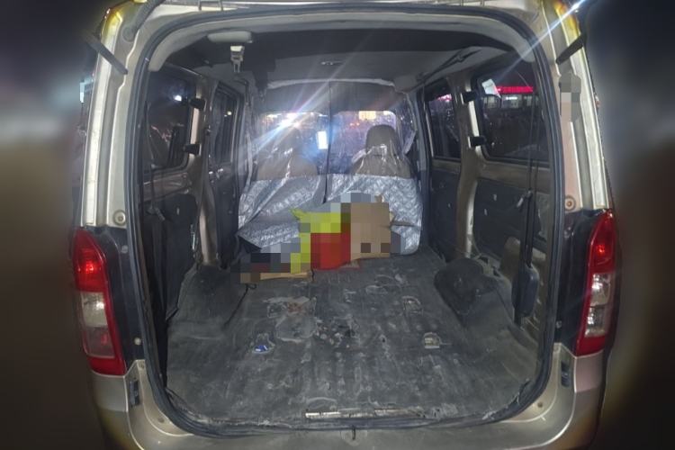 Used Wuling Rongguang V 2015 1.5L Base Version Trunk