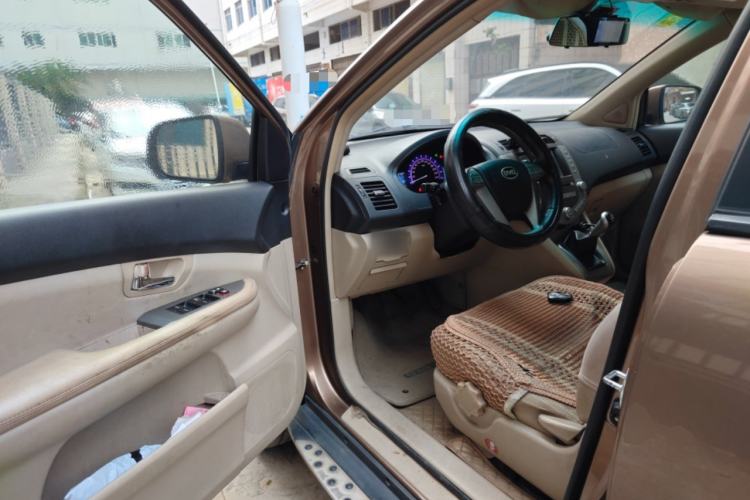 Used BYD S6 2013 Jingyue Edition 2.0L Manual Elite Model 5 Seats Driver Seat