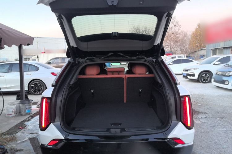 Used Cadillac OPTIQ 2024 Four-Wheel Drive Long-Range Version
