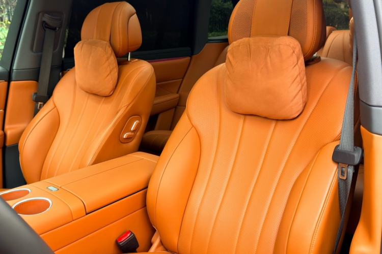 Used Hima AITO M8 2025 Extended-Range Max+ Version 53.4 kWh 5-Seater Edition Interior 7