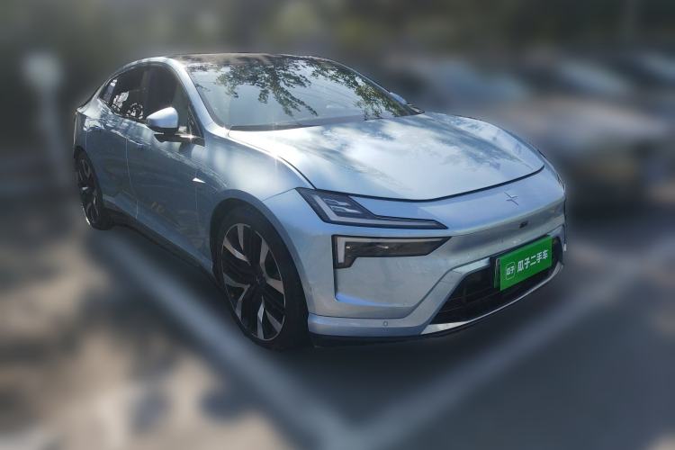 Used Polestar 4 2024 Dual-Motor Long-Range PLUS Dual-Star Connectivity Edition Front Right 45 Deg