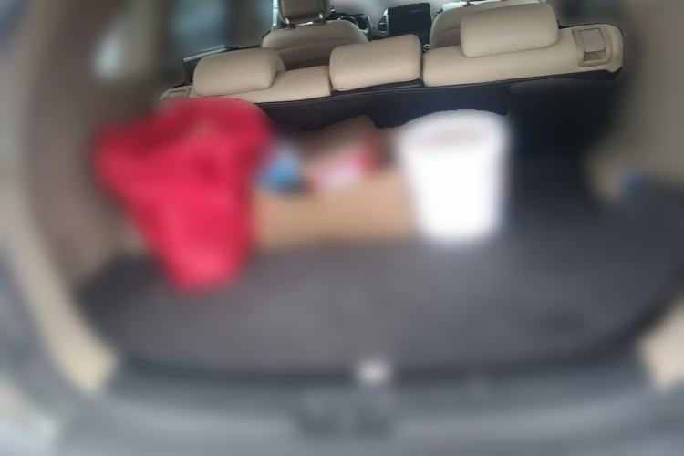 Used Kia Sorento 2010 2.2T Diesel Luxury Edition Trunk