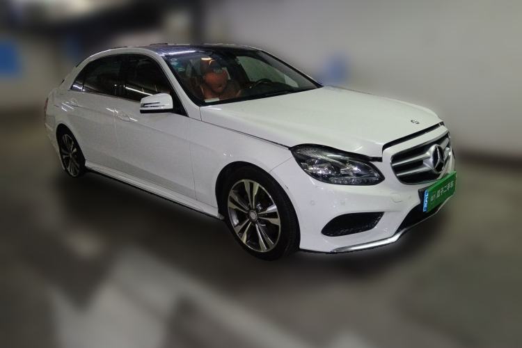 Used Mercedes-Benz E-Class 2015 Facelift E 200 L Sport Edition Front Right 45 Deg