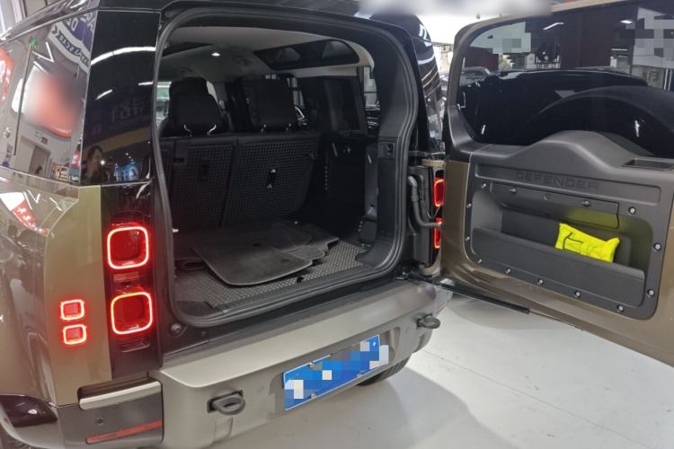 Used Land Rover Defender 2022 110 P400 X-DYNAMIC HSE
