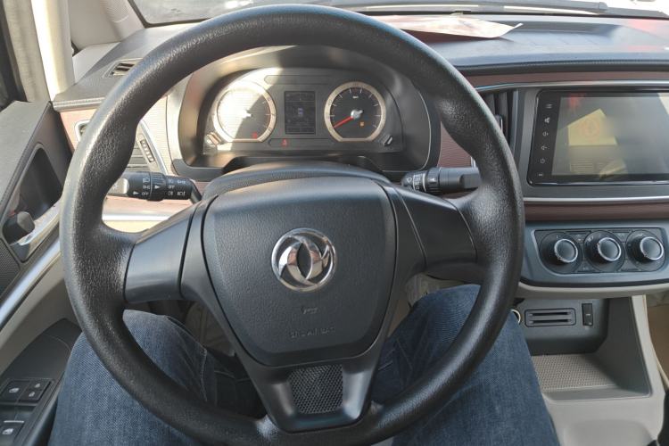 Used FORTHING Lingzhi 2019 M5L 1.6L 7-Seater Luxury Model China VI Standard