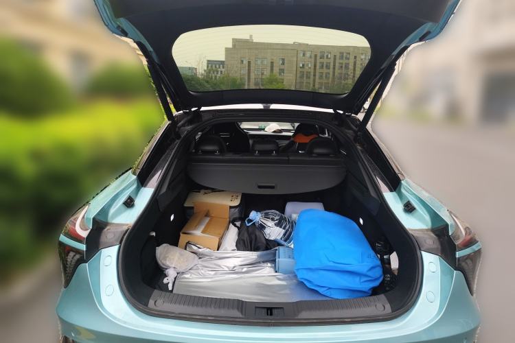 Used Hongqi H6 2023 2.0T ZhiZhen Edition Trunk