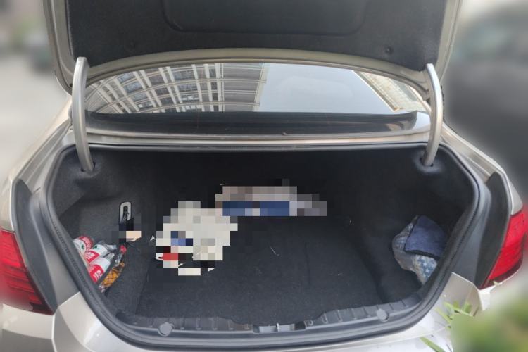 Used BMW 5 Series 2014 528Li Leading Model
