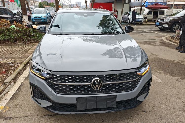 Used Volkswagen Lavida 2023 300TSI DSG Starry Full-Comfort Edition
