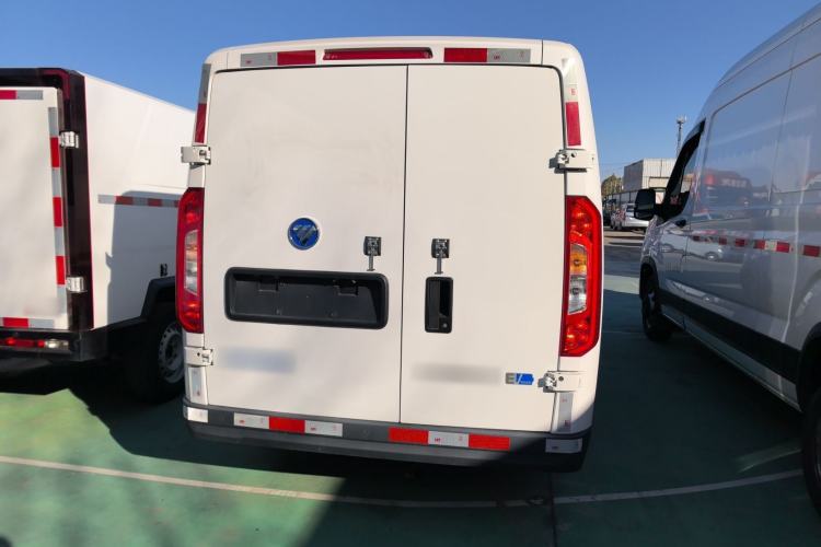 Used Foton Intelligent Blue Elf E7 2024 Facelifted All-Electric Van Flat Roof 2 Seats Evey Lithium Energy 41.86 kWh