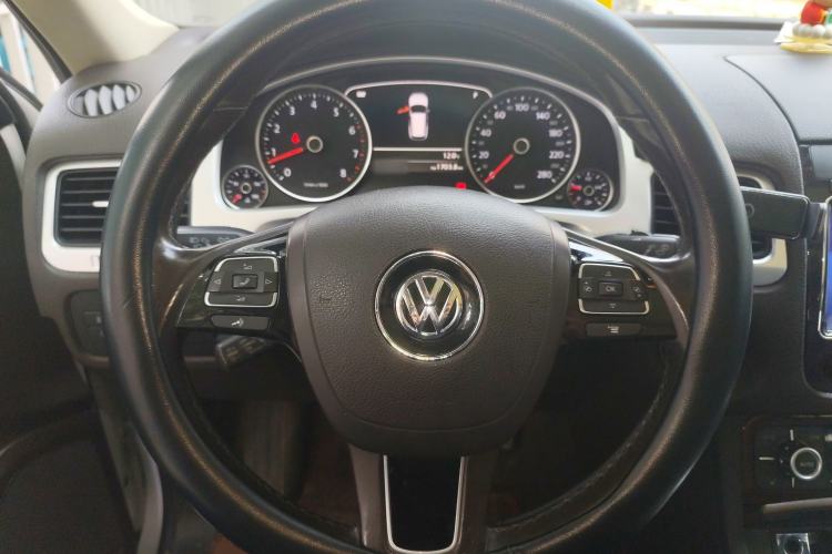 Used Volkswagen Touareg 2014 3.0 TSI New Edition