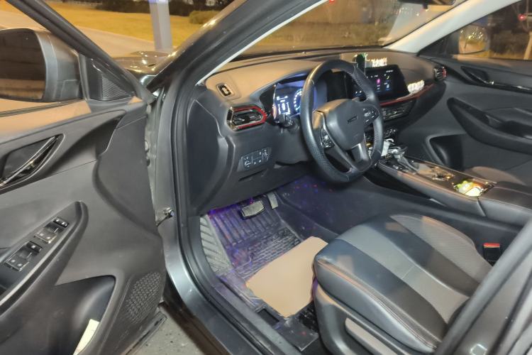 Used CHANGAN OSHAN X5 2021 1.5T DCT Luxury Edition