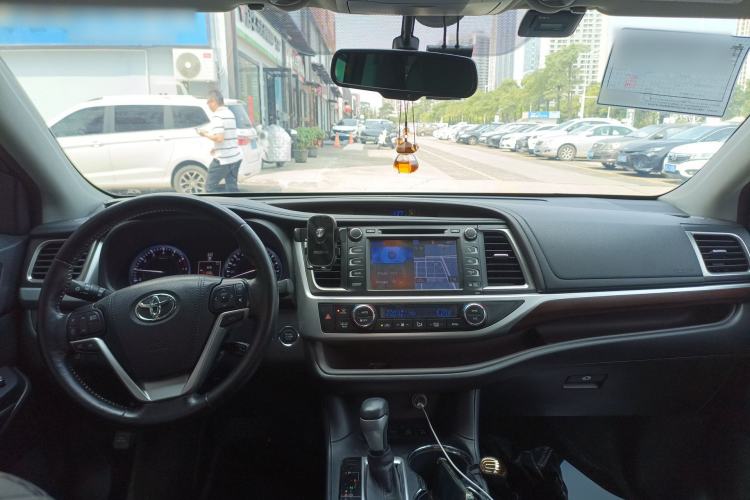 Used Toyota Highlander 2015 2.0T Four-Wheel Drive Ultimate Edition 7-Seater