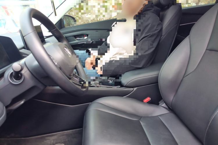 Used Honda Accord 2025 260TURBO Luxury Edition Left Front Seat