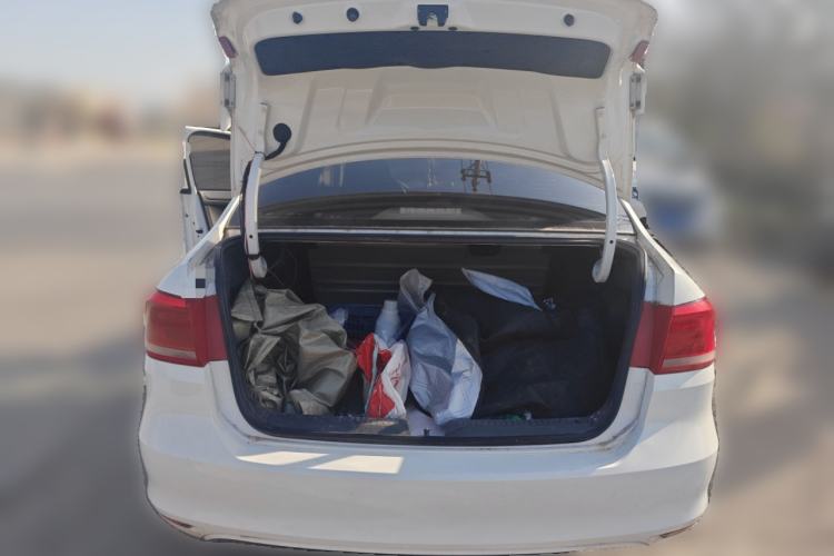 Used Volkswagen Santana 2015 1.6L Manual Fashion Edition