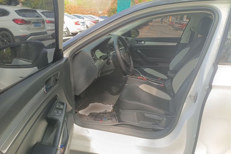 Used Volkswagen Lamando 2019 230TSI DSG Fashion Edition China V Standard
