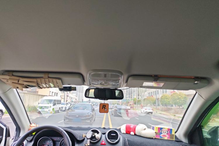 Used Haval H6 2013 Upgraded Model 2.4L Automatic Two-Wheel Drive Elite Version Headliner