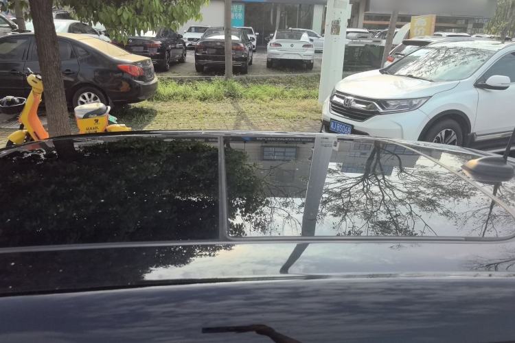 Used MINI 2016 1.5T COOPER Five-Door Edition Roof