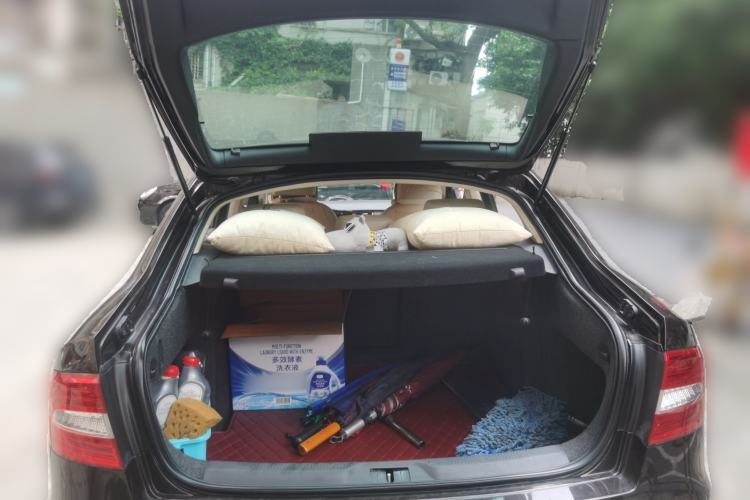 Used Skoda Superb 2013 1.8TSI Automatic Yashi Edition Trunk