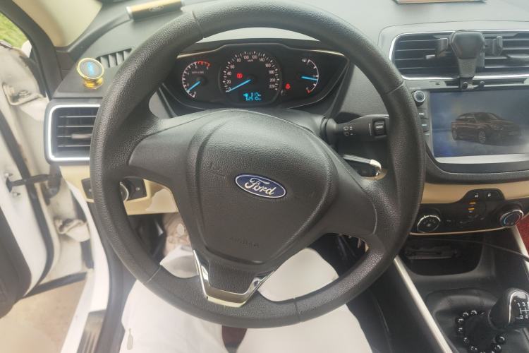 Used Ford Escort 2017 1.5L Manual Comfort Model
