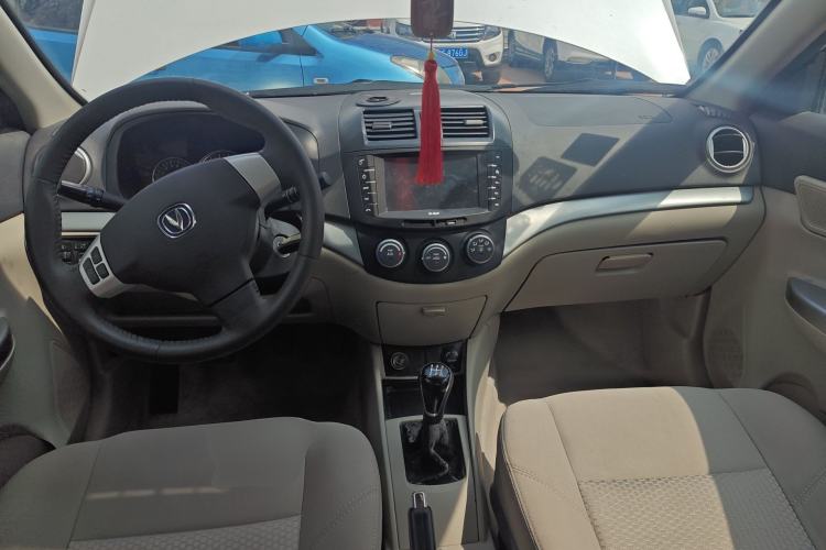 Used CHANGAN Alsvin V5 2012 1.5L Manual Sport Version China IV Standard
