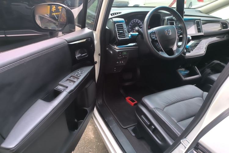 Used Honda Elysion 2019 2.0L Hybrid Luxury Edition