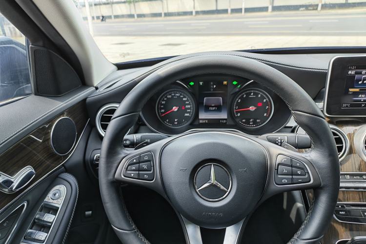 Used Mercedes-Benz C-Class 2018 C 180 L Fashion Model Interior 2