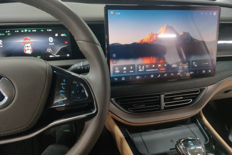 Used Denza D9 2022 DM-i 970 Four-Wheel Drive Prestige Model
