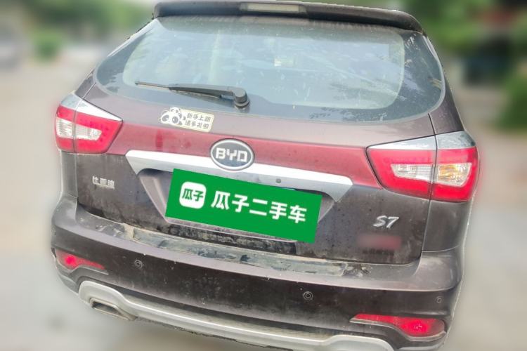 Used BYD S7 2015 2.0T Automatic Prestige Model
