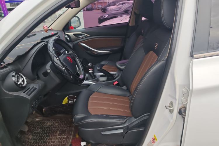 Used BYD Song 2017 Gaishi Upgrade Edition 1.5TI Manual Luxury Model