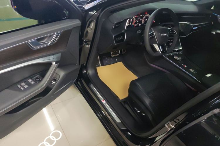 Used Audi A6L 2025 45 TFSI quattro Prestige Dynamic Edition + Premium Package
