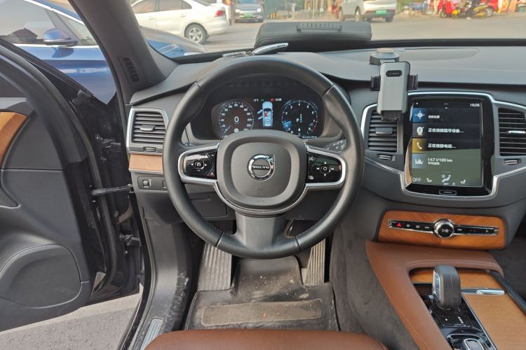 Used Volvo XC90 2022 B5 Smart Drive Luxury Edition 5 Seats